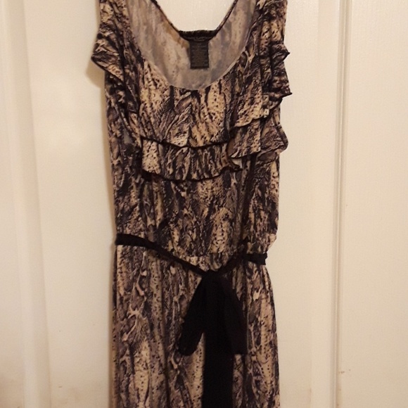 Dress.....Susan Lawrence - Picture 5 of 6